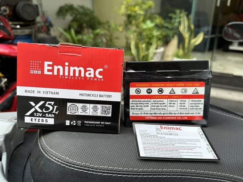 dau-hieu-nhan-biet-ac-quy-enimac-chinh-hang-3